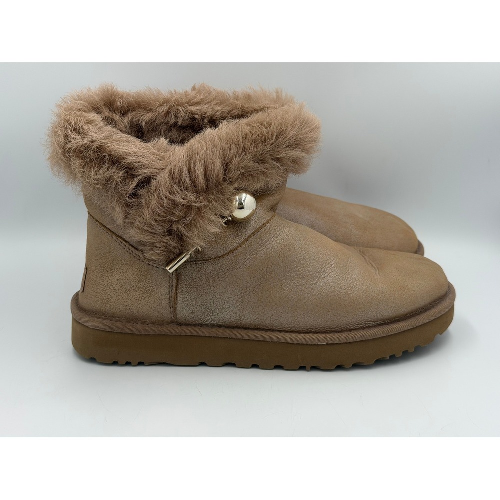 UGG Classic Fluff Pin Mini Womens 9 Metallic Tan Sheepskin Boots 1103761